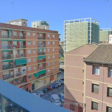 Acogedor Apartamento Valência Exterior foto